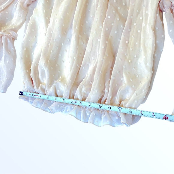 Puffy Loose Ruffle Blouse beige/cream - Picture 15 of 16